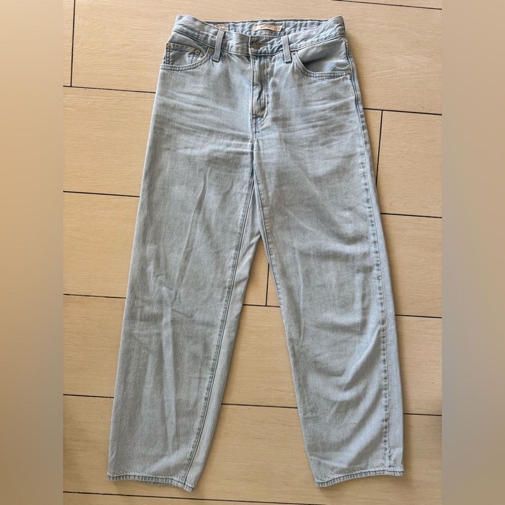 Levi’s Baggy Dad Size 25 Light Denim Jeans